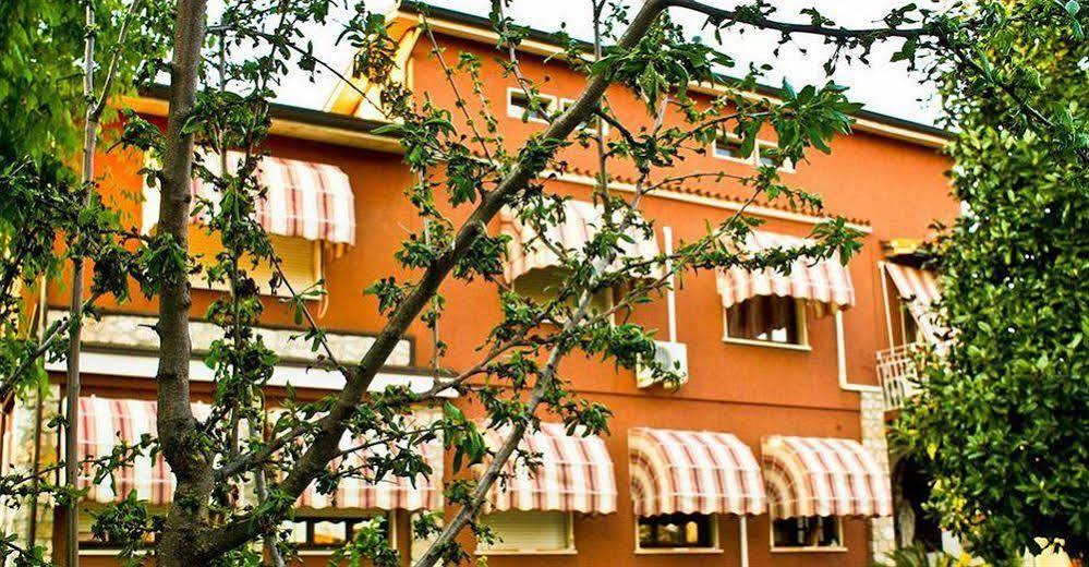 B&B Desenzano Desenzano del Garda Extérieur photo